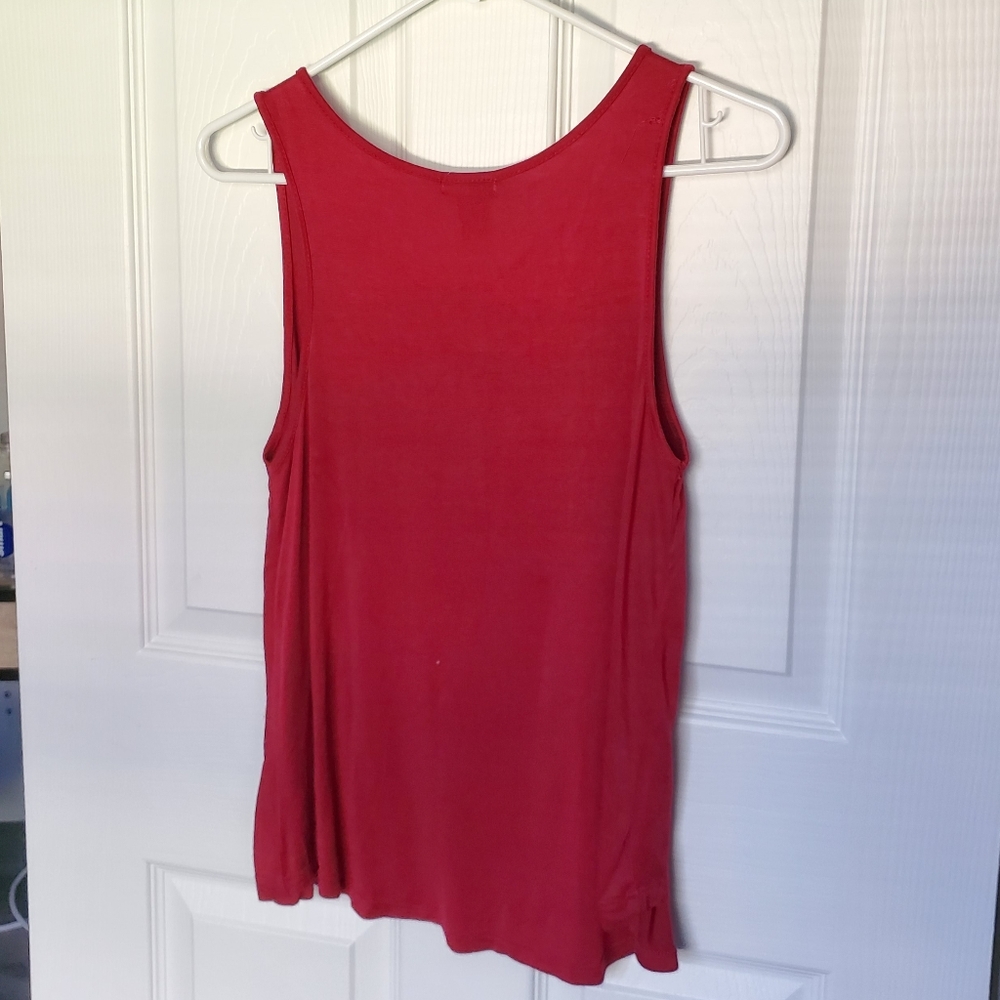 Red shirt - Picture 3 of 3